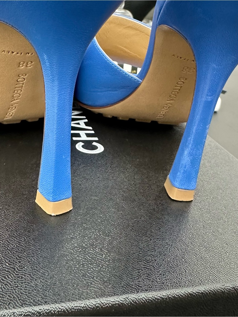 Bottega Veneta Stretch Mules, Authentic - Picture 8 of 8